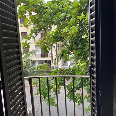 Apartamento Praia Da Enseada グァルジャー エクステリア 写真